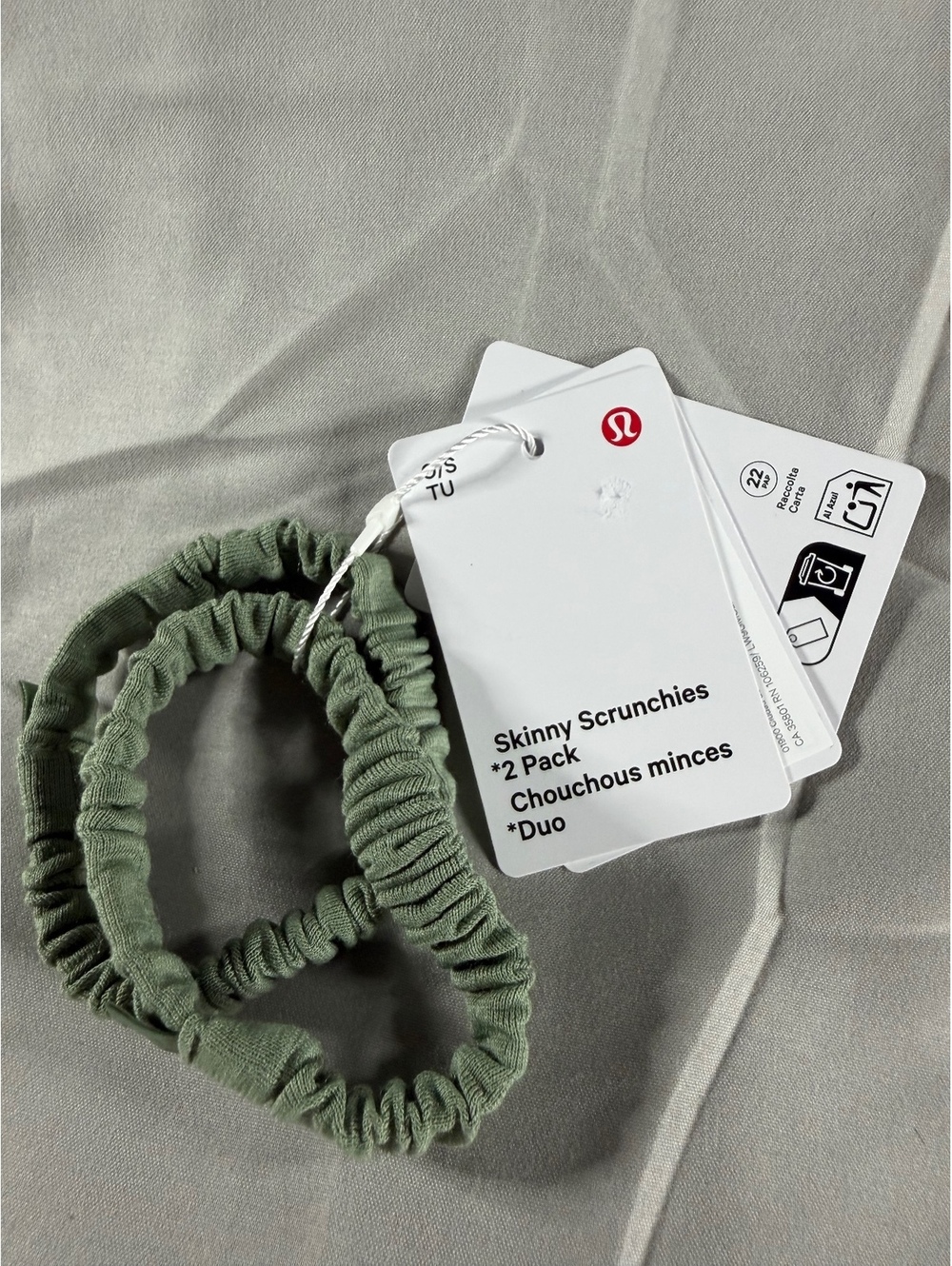 Lululemon Skinny Scrunchies 2 Pack in Desert Green NWTs